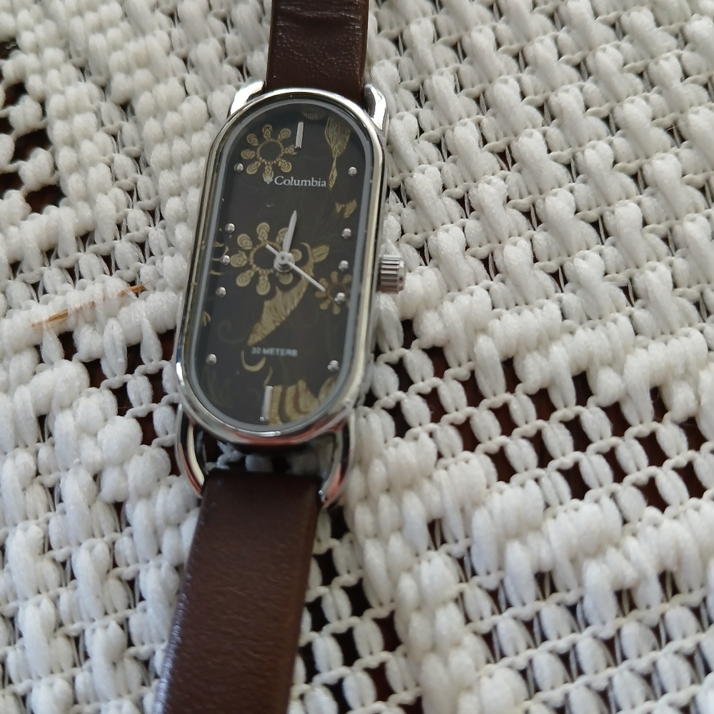 Columbia Floral Dial Brown Leather Watch NEEDS NEW BATTERY